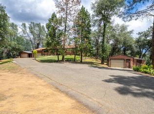 14297 Indian Acres Trl, Redding, CA 96003