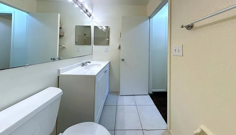 599 Capistrano Ct — Photo 28