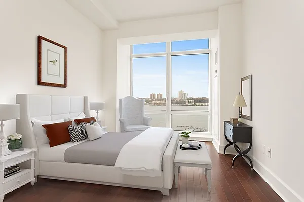 Rented by BLU Real Estate | media 16