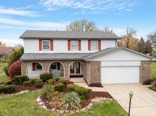 6006 La Paz Dr, Oak Forest, IL