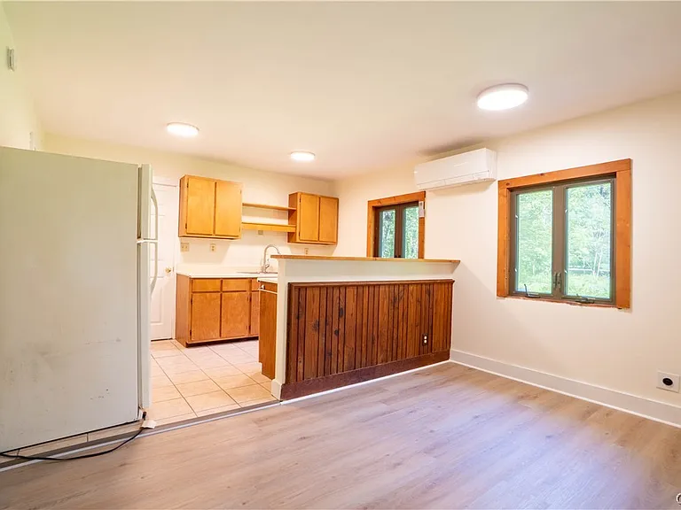 7481 Hoffman Rd — Photo 7