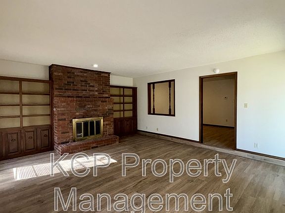 2nd image of 4726 S South St #U