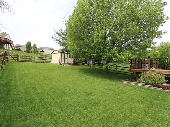 5th image of 2537 Evergreen Dr