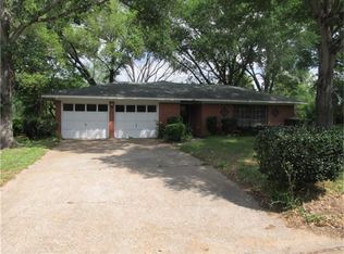 580 Elm St, Prairie View, TX 77484