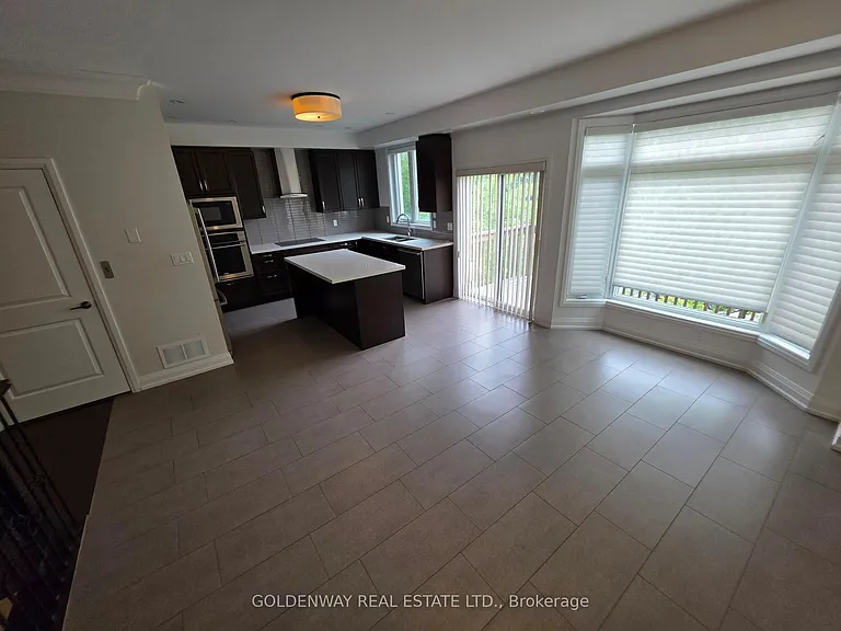 9 Caseley Way — Photo 4
