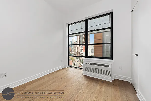 Rented by Douglas Elliman | media 19