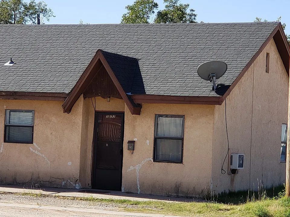 123 N Ave E
