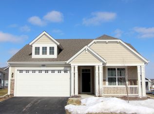 1098 Glendale Rd, Pingree Grove, IL 60140