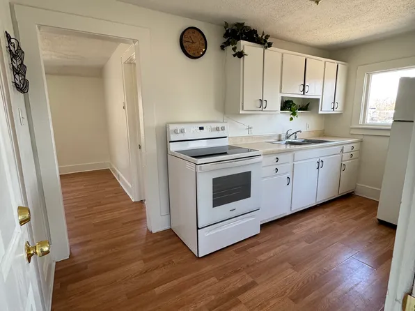 1837 Ruddiman Dr #4, Muskegon, MI 49445