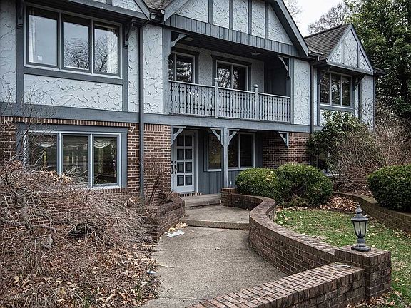 2nd image of 2520 Old Orchard Pl