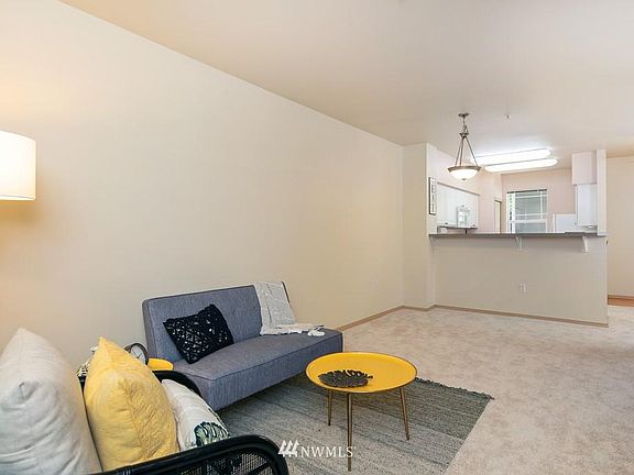 5th image of 15302 40th Ave W #3101