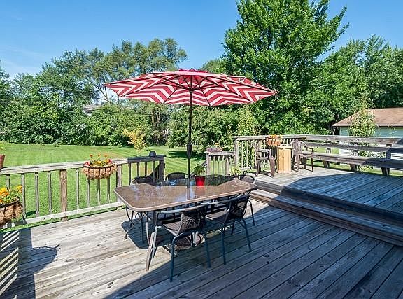 5th image of 148 S Clubview Dr