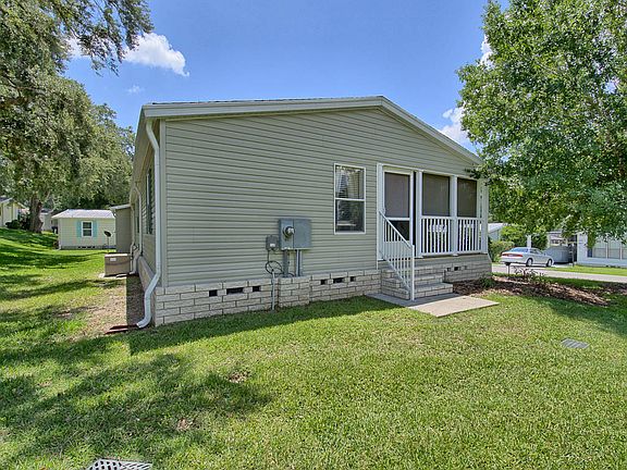 3rd image of 606 Spruce Dr