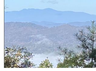 Barlowe Pl, Lenoir, NC 28645