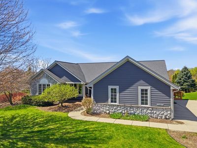 W136N6719 Claas ROAD, Menomonee Falls, WI, 53051