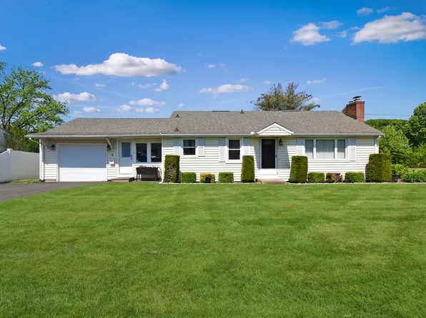 10 York Road, Berlin, CT 06037