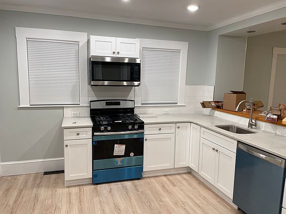 3rd image of 25 North Ave APT 2