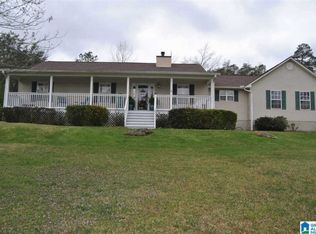 320 Lakeview Dr, Pinson, AL 35126