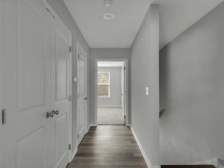 2259 Whitman Ln — Photo 10