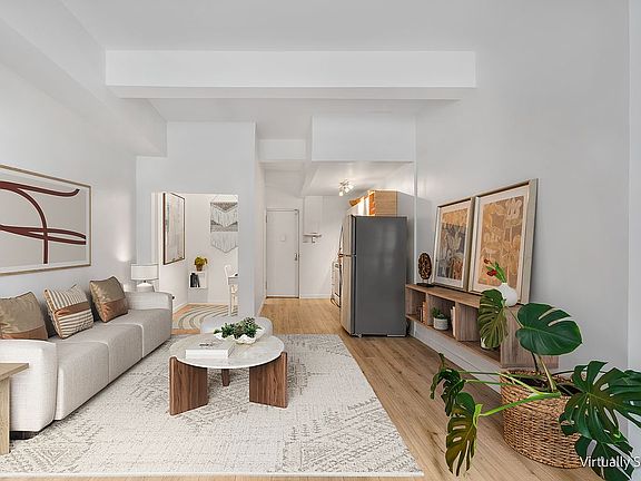 4th image of 225 W 70th St APT B