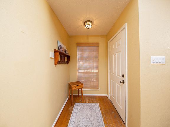 3rd image of 2107 Foundary Dr