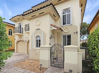 15666 SW 13th Ter, Miami, FL 33194
