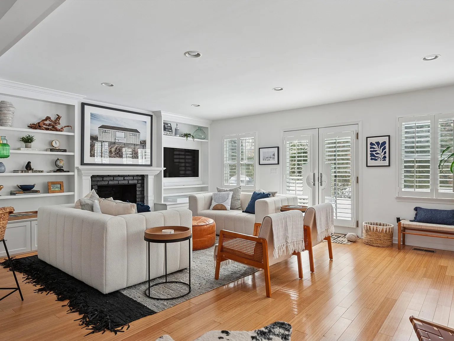 Gorgeous East Quogue Home 3 Bed 3 Bath July 25K — Photo 1