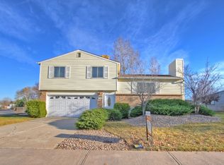 9500 W Bellwood Pl, Denver, CO 80123