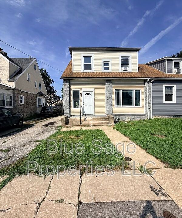 1st image of 900-902 Church Ln