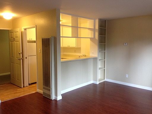1st image of 301 Oxford Way APT 20