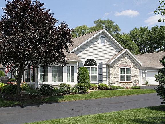 2nd image of 2837 Villa Ln