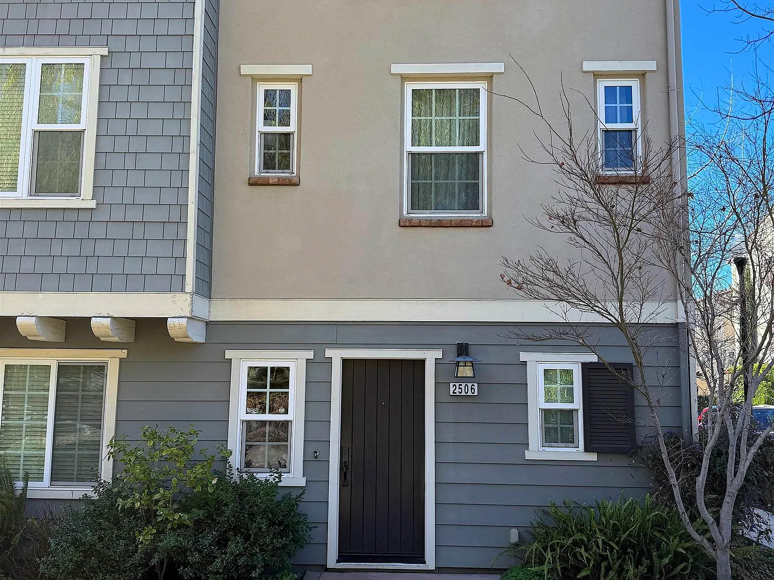 3 bed, 1401 sqft, $4,795 — Photo 3