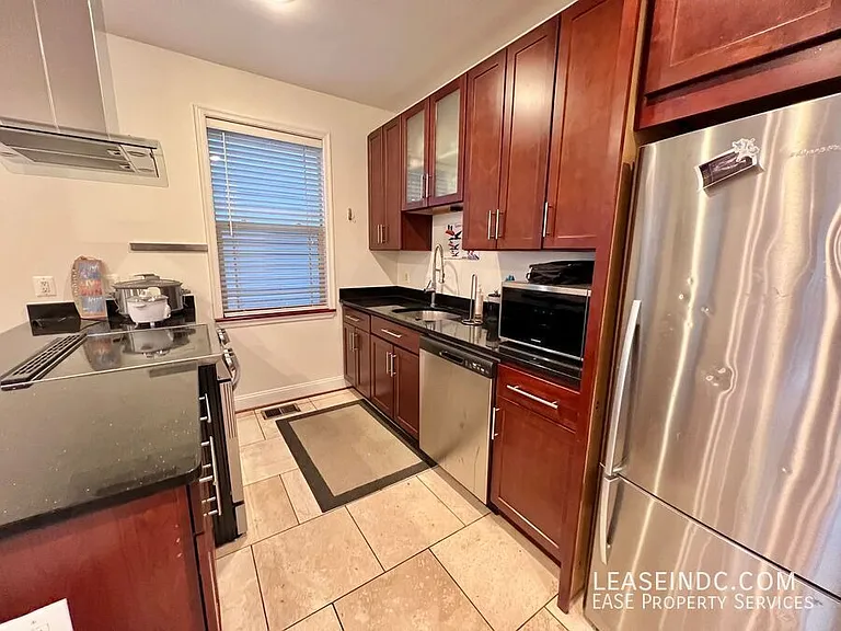 3573 Warder St NW #4 — Photo 6