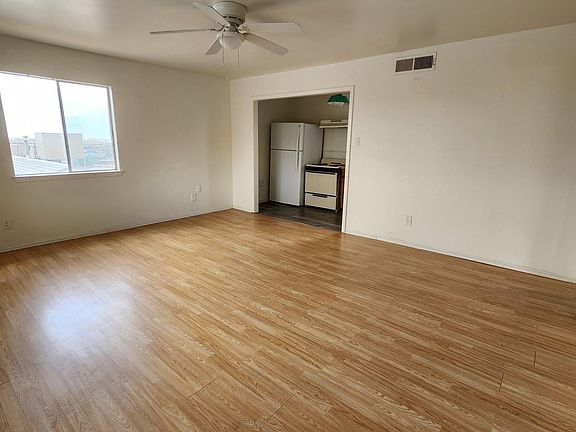 3rd image of 3620 Kemp Ave #B