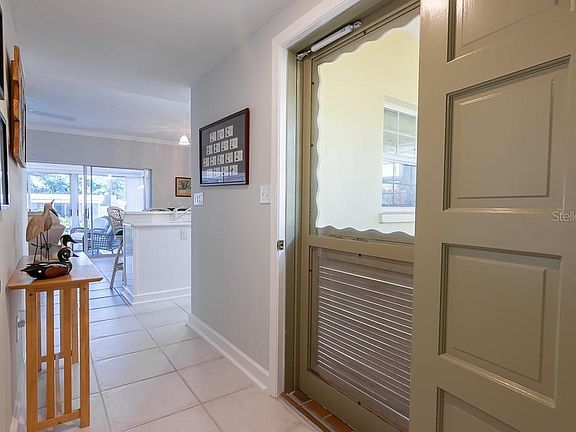 3rd image of 5940 Driftwood Ave #15-12