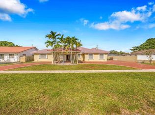 165 W 50th St, Hialeah, FL 33012