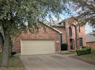 2816 Kettering Ct, Grand Prairie, TX 75052