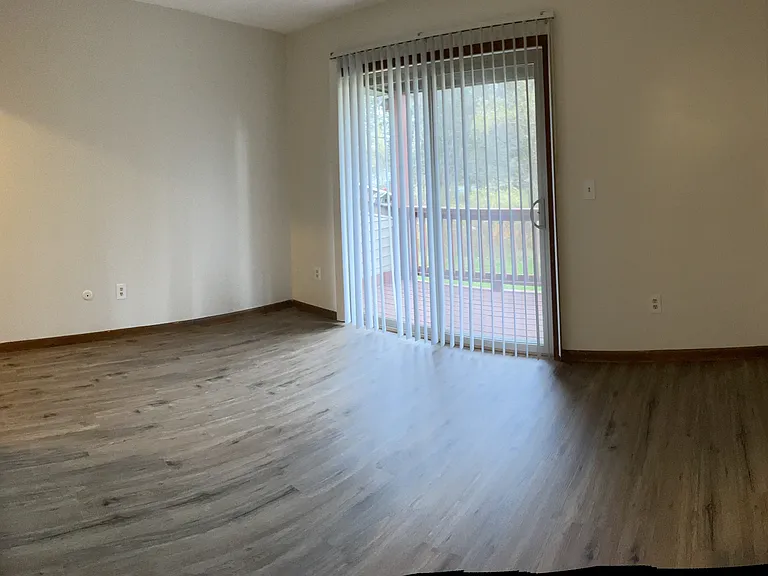 6 Springbrook Cir #B — Photo 4