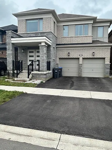 66 Circus Cres Photo 1