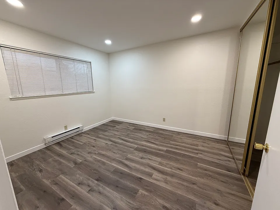 1535 Alta Glen Ct #2