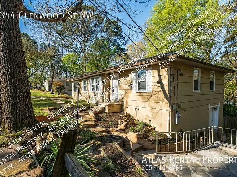 1344 Glenwood St NW — Photo 3