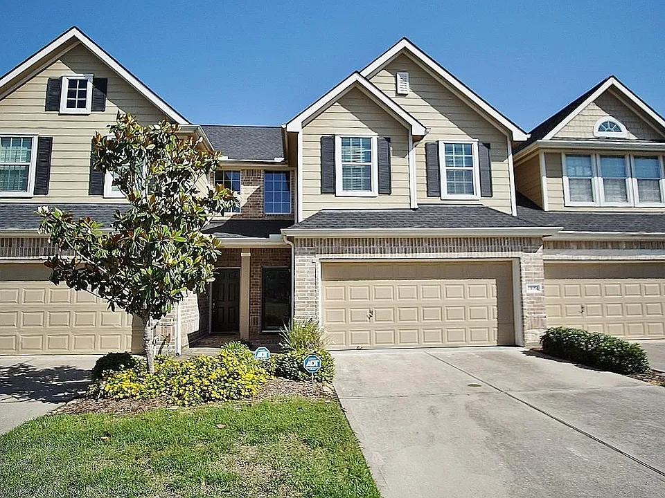 13051 Iris Garden Ln