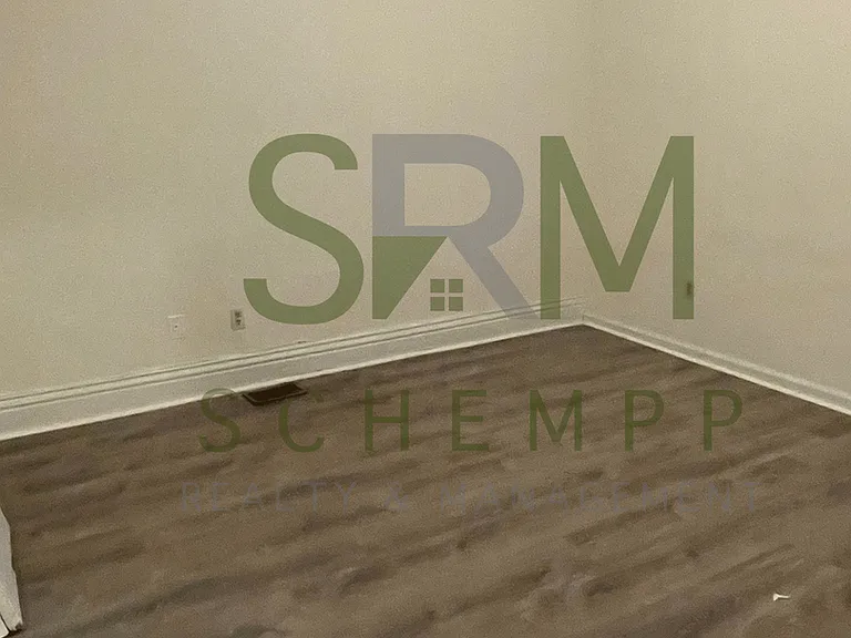 2912 Greenwood Ave — Photo 5