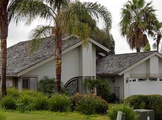 215 La Barranca Dr, Solana Beach, CA 92075
