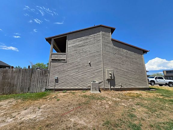 3rd image of 25 Park Cir