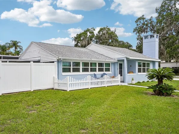 1211 Morningside Dr, Mount Dora, FL 32757