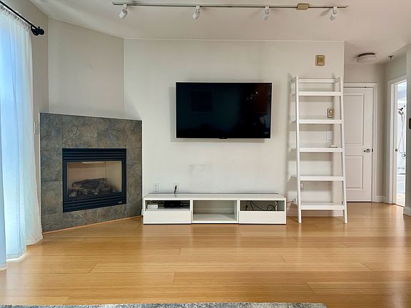 5th image of 470 Clementina St Unit 301