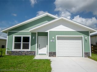 6427 Okinawa Ave, Sebring, FL 33876