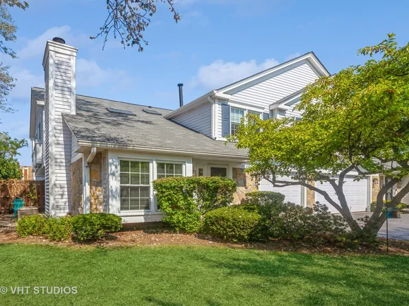 1717 Ardmore Ln, Wheaton, IL 60189