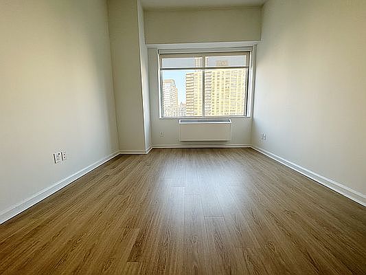 3rd image of 14 W End Ave #17H